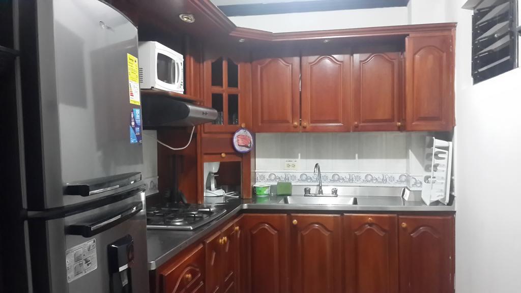Habitaciones En Medellín Esterno foto