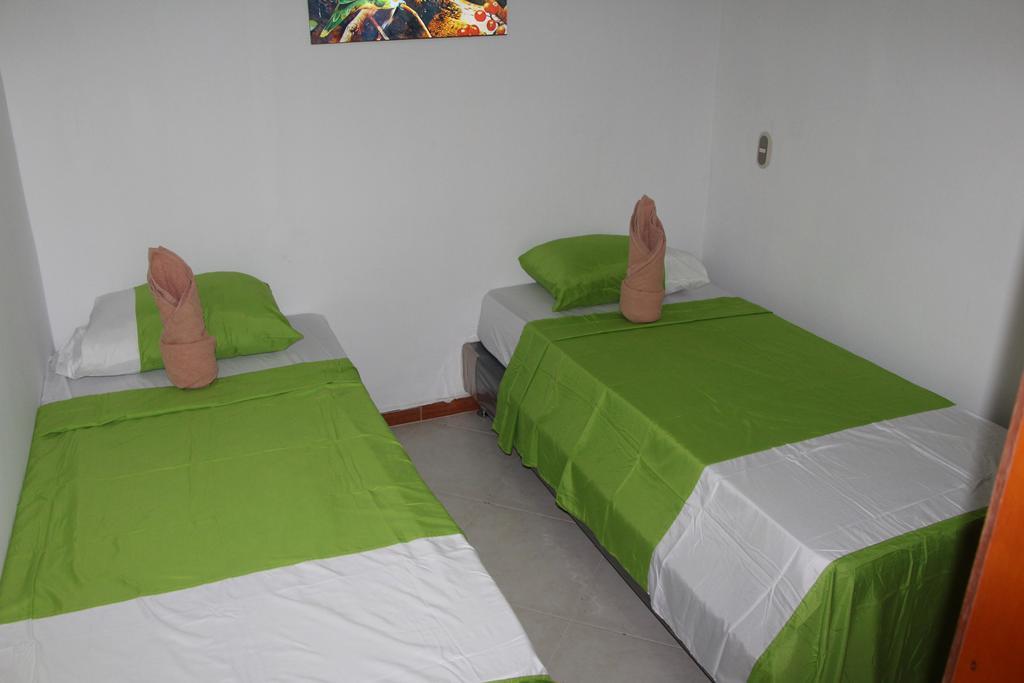 Habitaciones En Medellín Esterno foto