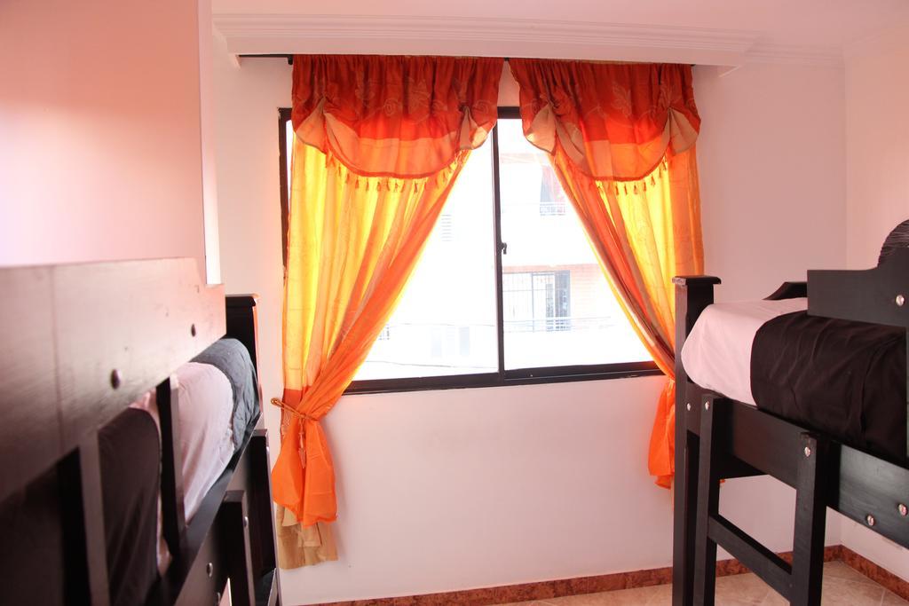 Habitaciones En Medellín Esterno foto