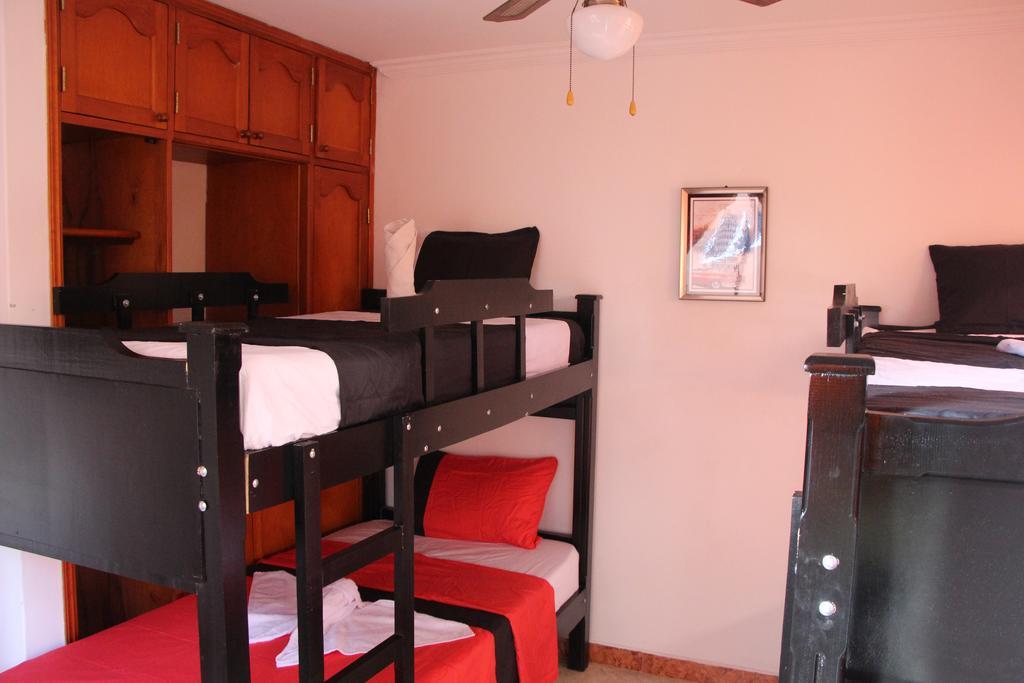 Habitaciones En Medellín Esterno foto