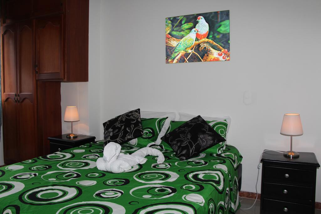 Habitaciones En Medellín Esterno foto