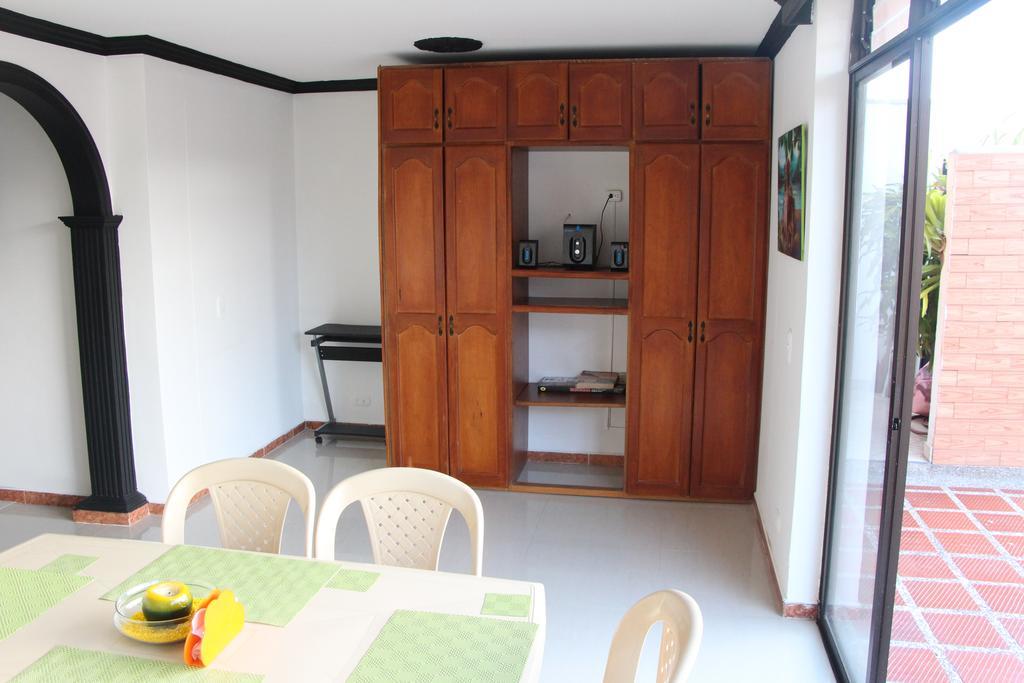 Habitaciones En Medellín Esterno foto